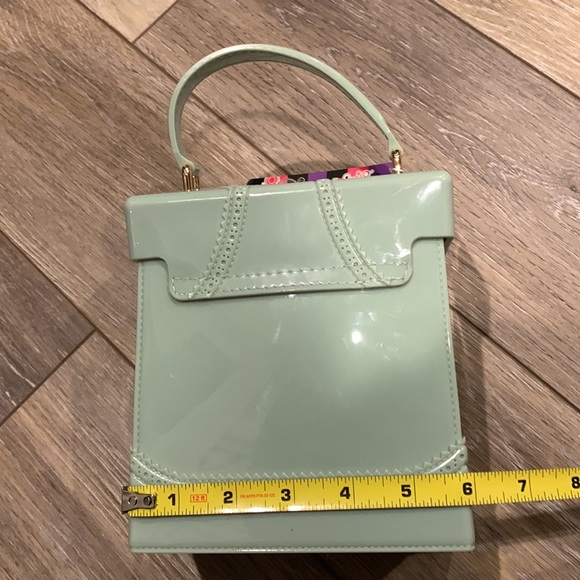 RL - Fun and flirty Light Green Mini Jelly Purse - Picture 12 of 13
